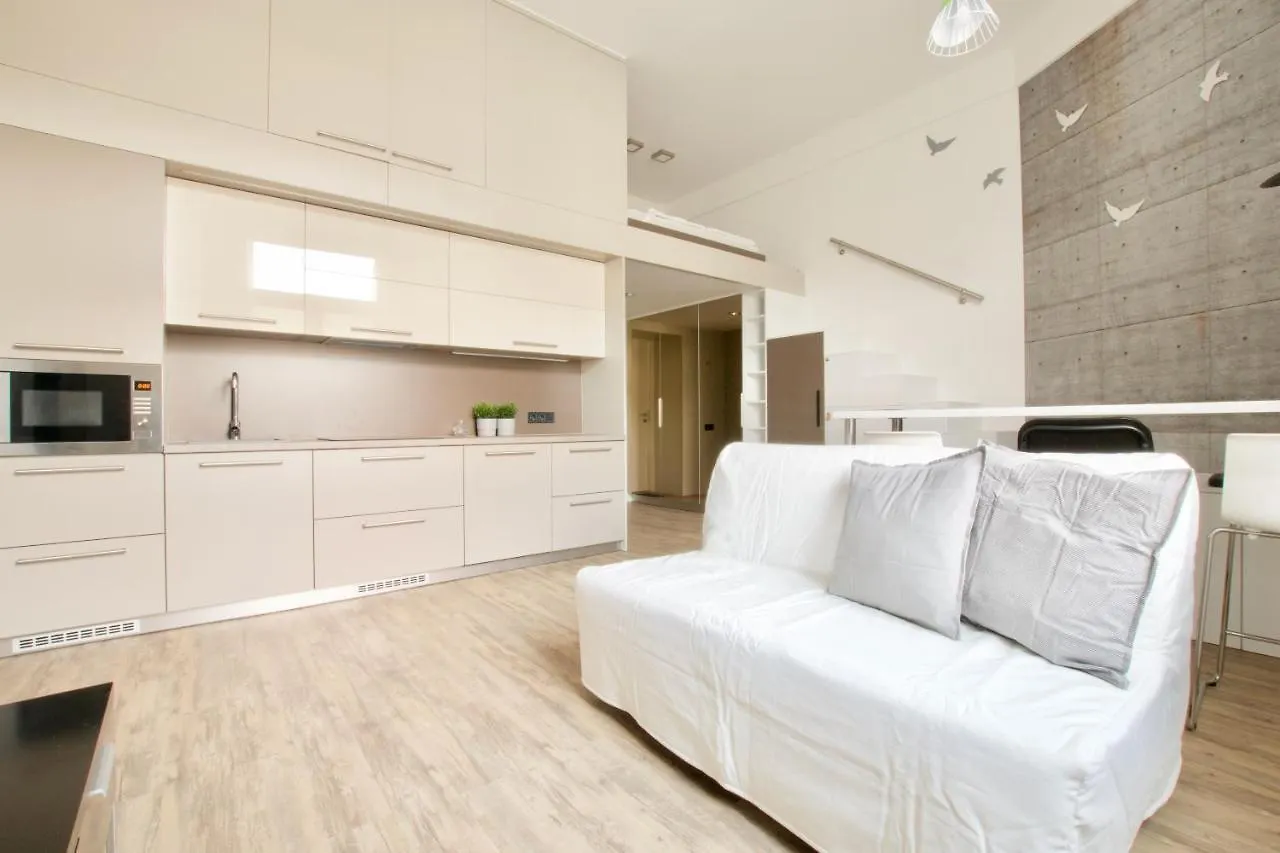 Standard Apartment by Hi5 - Gellért Spa Area Budapest
