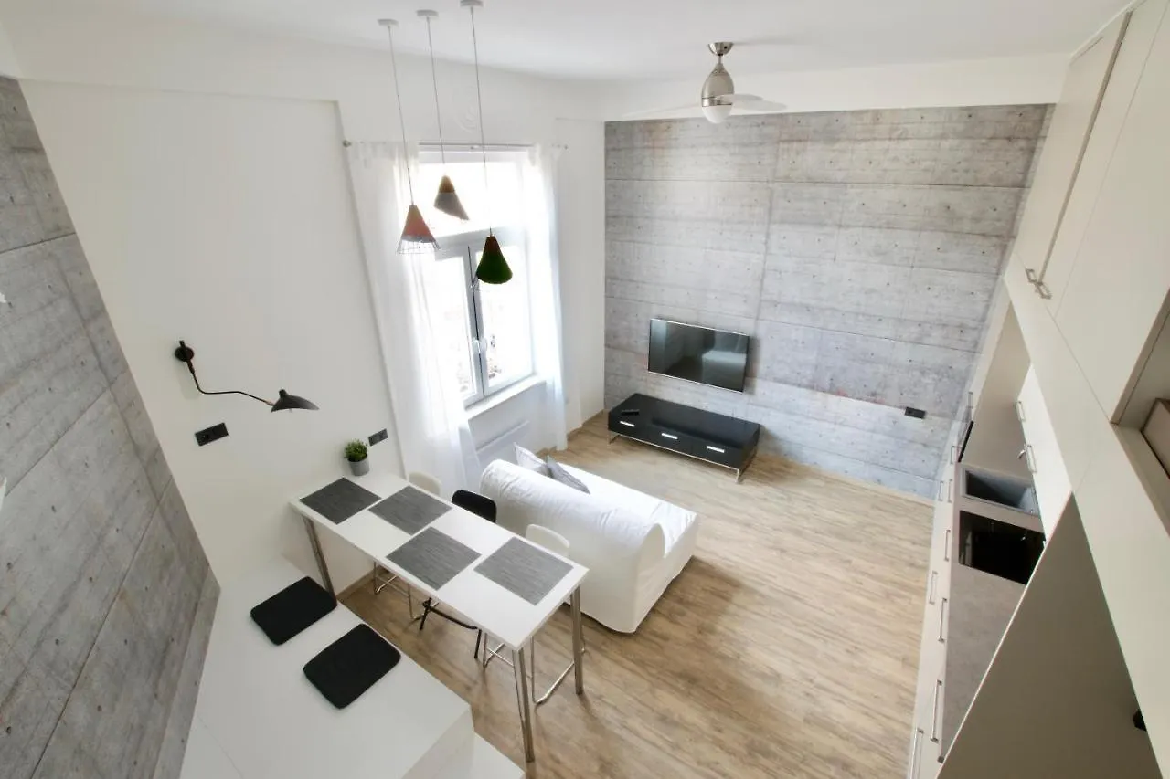 Standard Apartment by Hi5 - Gellért Spa Area Budapest 0*,  Magyarország
